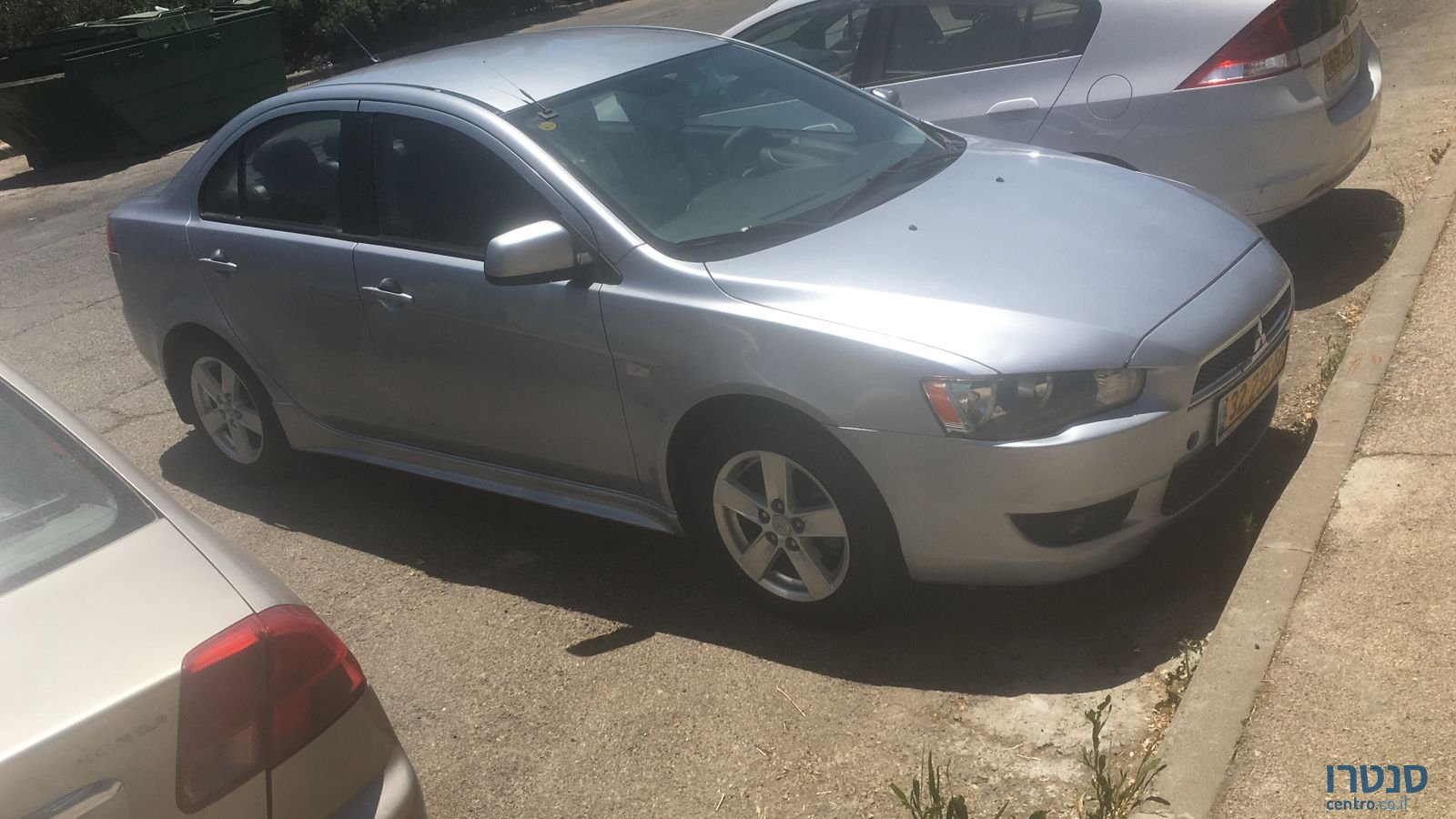 2008' Mitsubishi Lancer photo #2