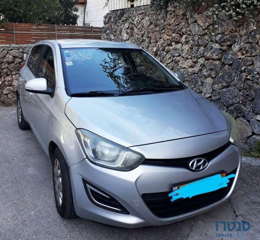 2014' Hyundai i20 יונדאי photo #1
