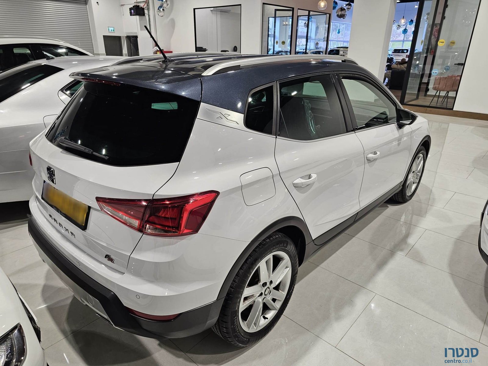 2019' SEAT Arona photo #3