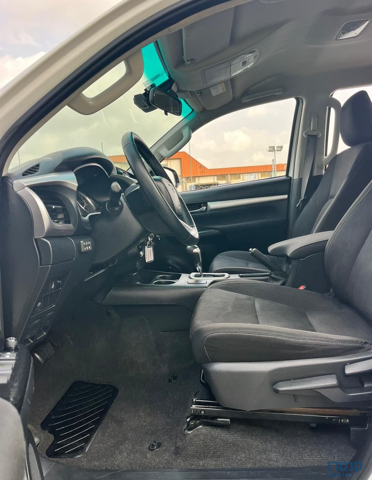 2022' Toyota Hilux טויוטה היילקס photo #3