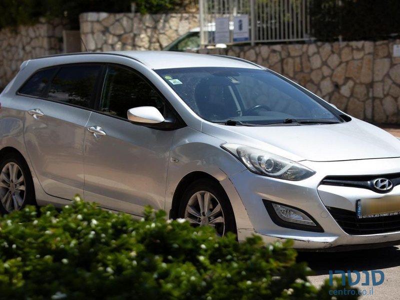 2015' Hyundai i30 יונדאי photo #3