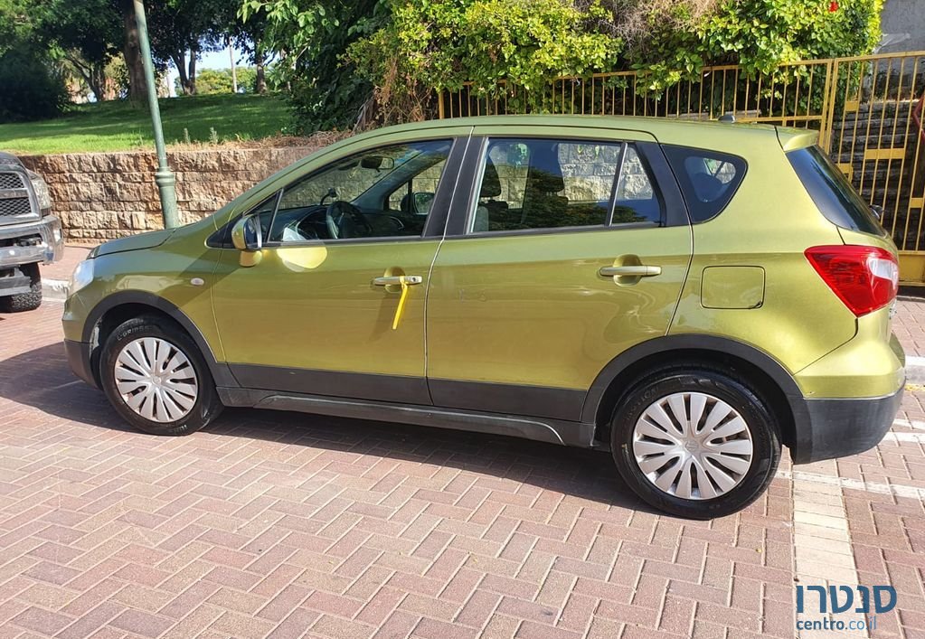 2014' Suzuki SX4 סוזוקי קרוסאובר photo #3