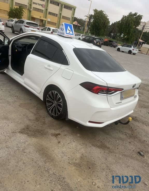 2020' Toyota Corolla טויוטה קורולה photo #4