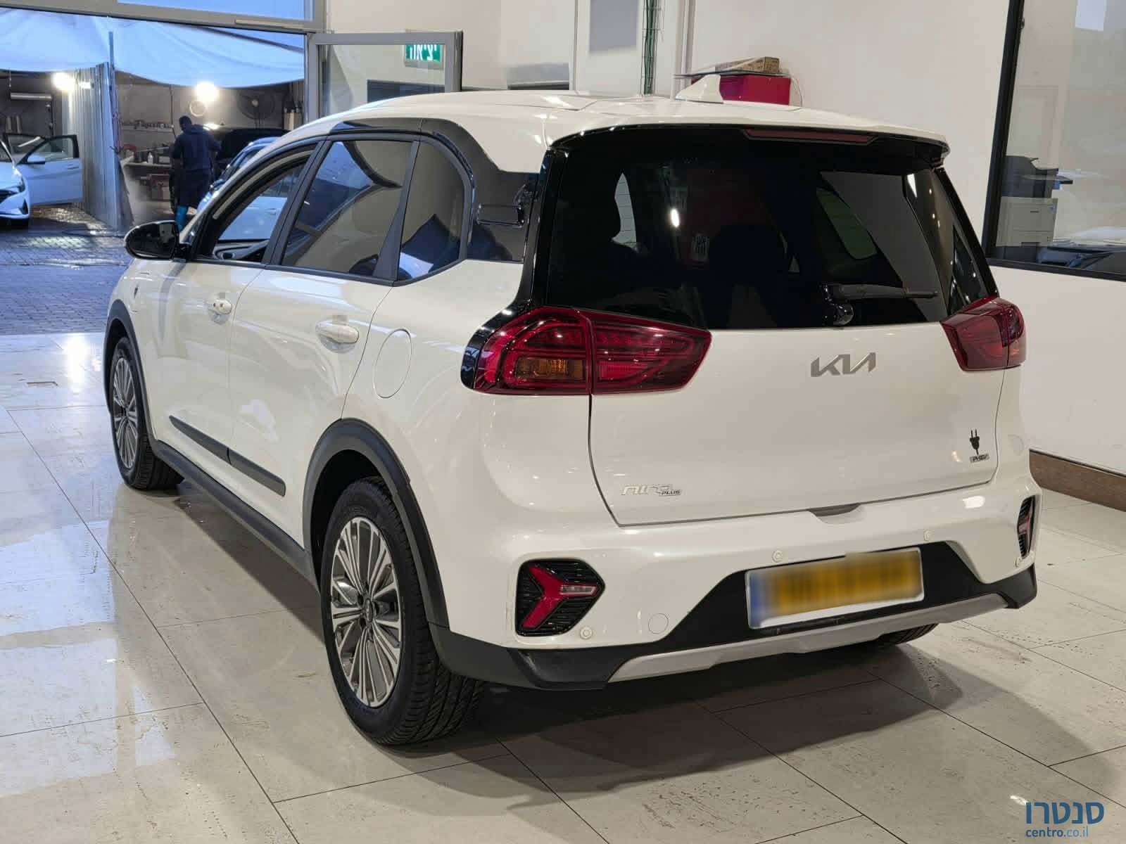 2023' Kia Niro photo #3