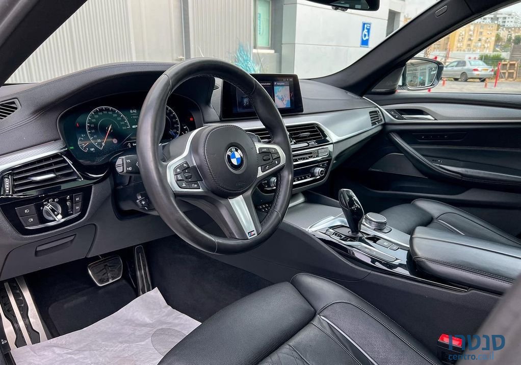 2019' BMW 5 Series ב.מ.וו סדרה 5 photo #6