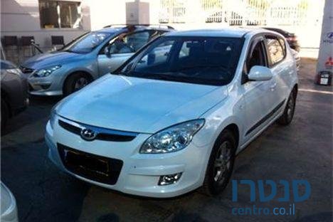 2009' Hyundai I30 פרמיום ‏1600 photo #2