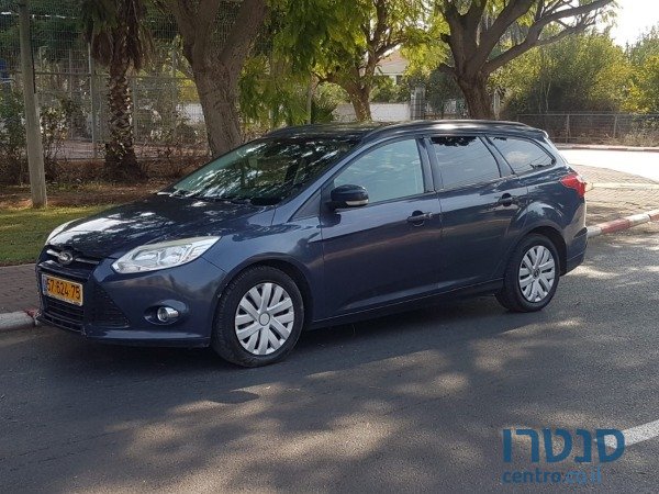 2012' Ford Focus photo #1