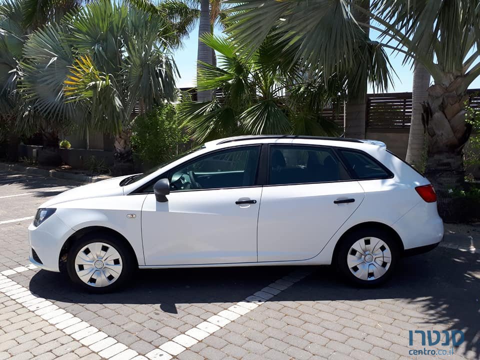 2015' SEAT Ibiza photo #2