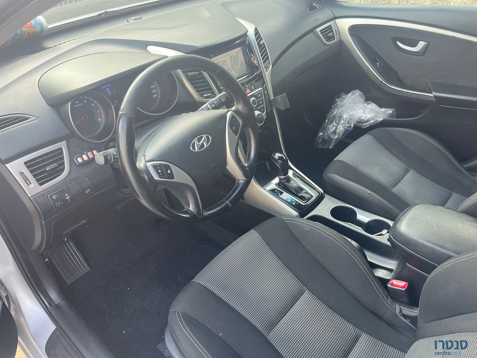 2016' Hyundai i30 photo #3