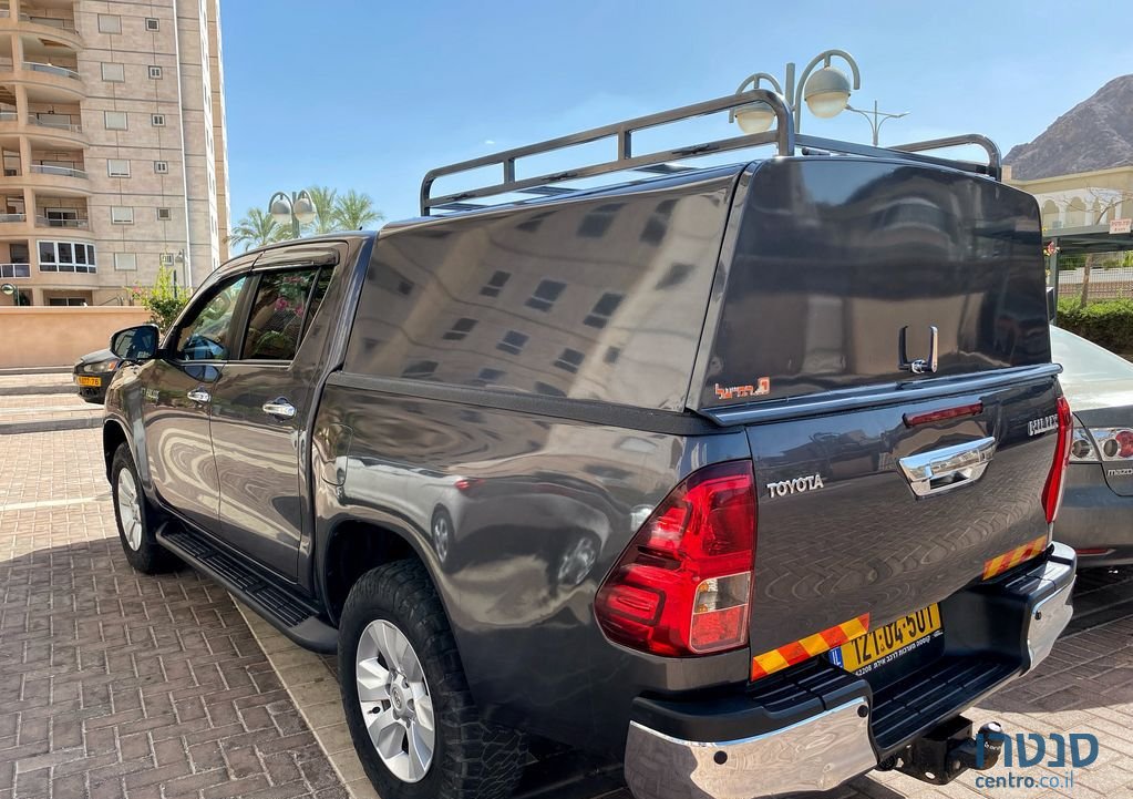 2018' Toyota Hilux טויוטה היילקס photo #5
