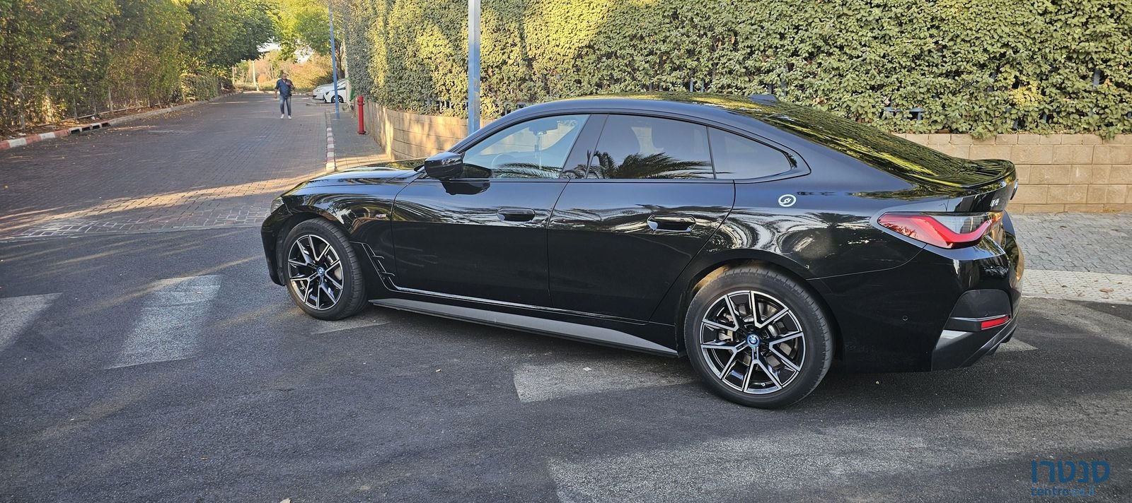 2023' BMW i4 ב מ וו photo #1