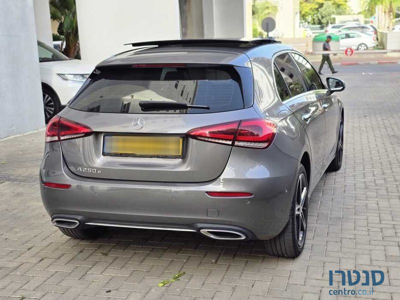 2022' Mercedes-Benz A-Class מרצדס photo #6