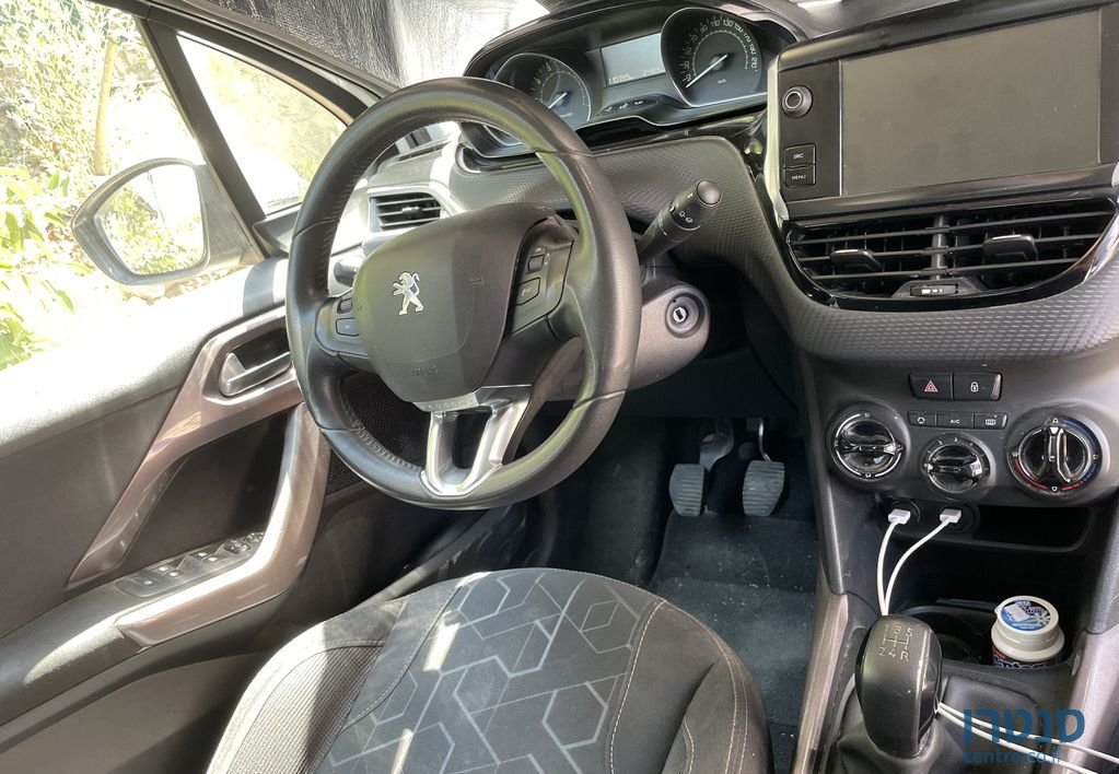 2016' Peugeot 2008 פיג'ו photo #3