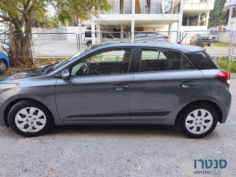 2017' Hyundai i20 יונדאי photo #1