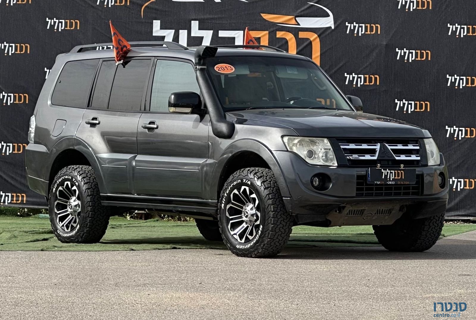 2013' Mitsubishi Pajero מיצובישי פג'רו photo #6