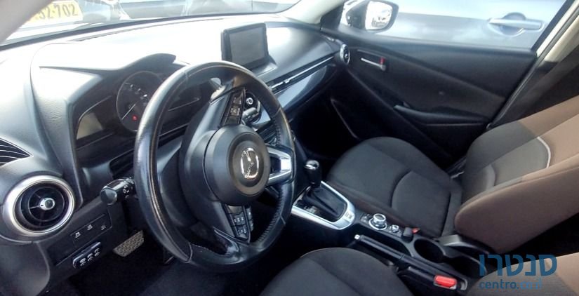 2022' Mazda 2 מאזדה photo #1