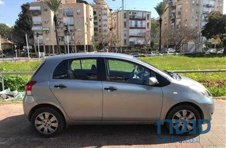 2011' Toyota Yaris טויוטה יאריס photo #3