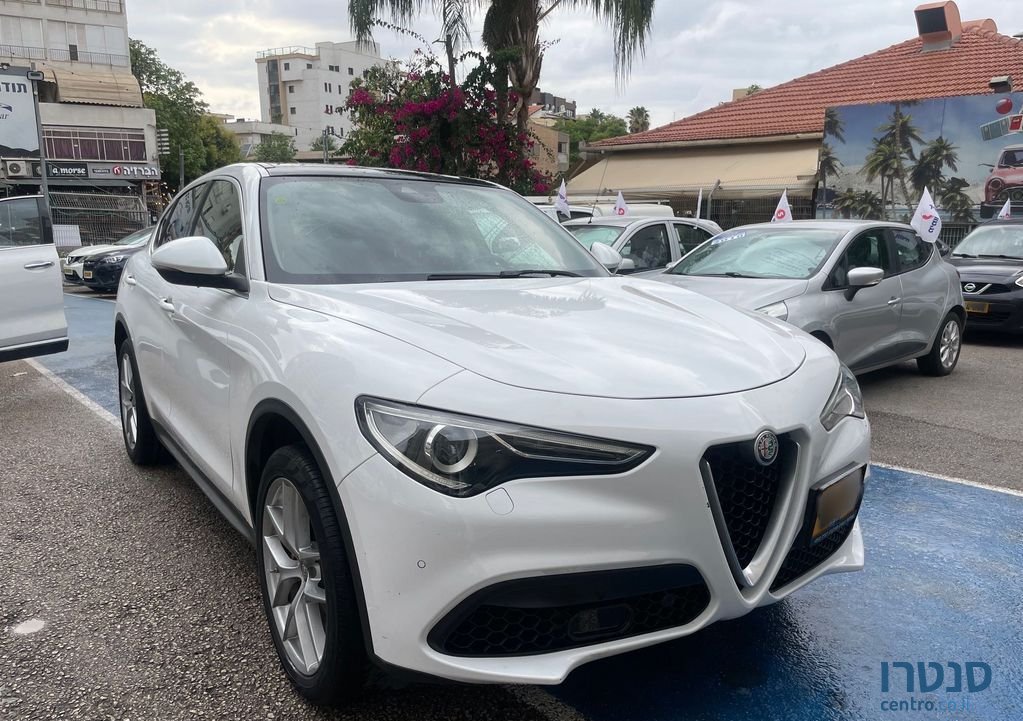 2018' Alfa Romeo Stelvio אלפא רומיאו סטלויו photo #5
