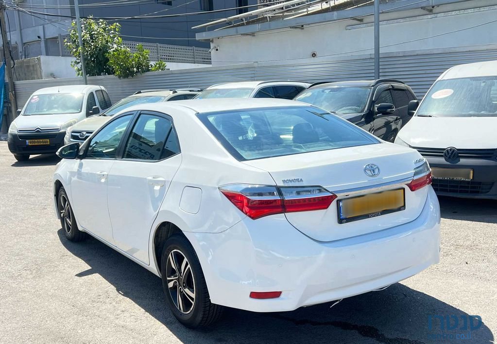 2015' Toyota Corolla טויוטה קורולה photo #4
