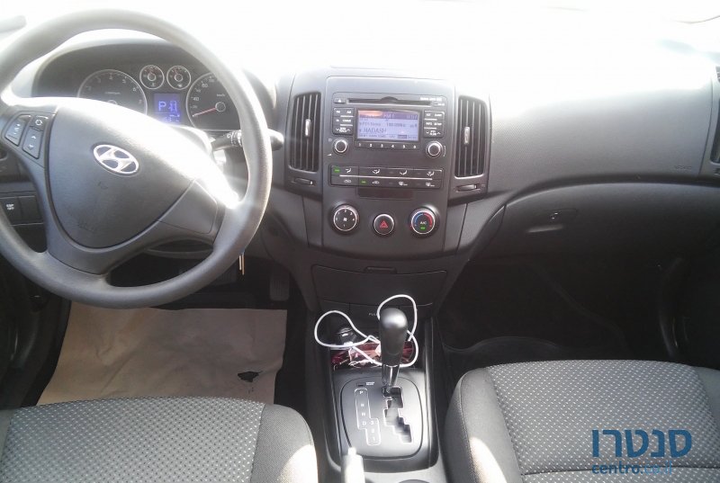 2011' Hyundai i30 photo #4