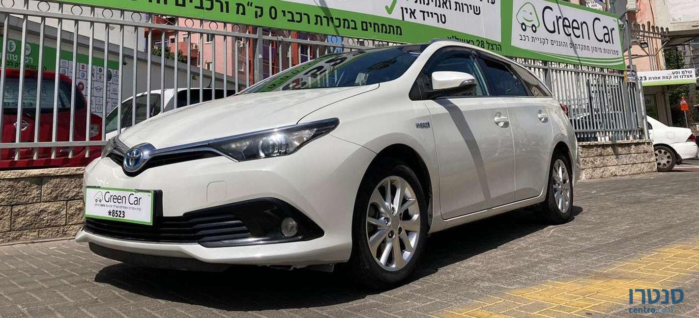 2017' Toyota Auris טויוטה אוריס photo #2