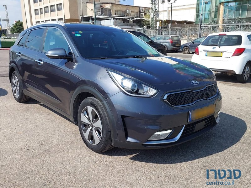 2018' Kia Niro photo #5