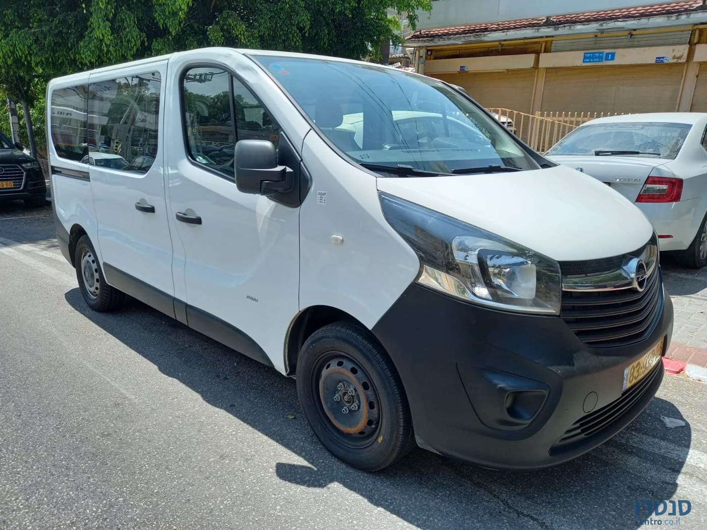 2017' Opel Vivaro photo #1