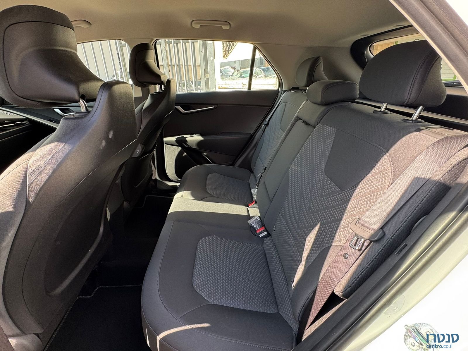 2025' Kia Niro פלאגין photo #4