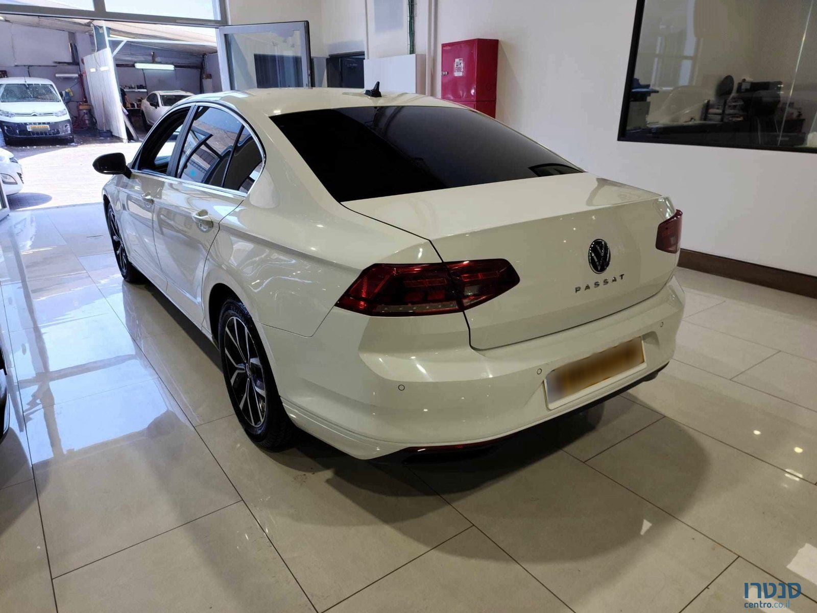 2021' Volkswagen Passat photo #4