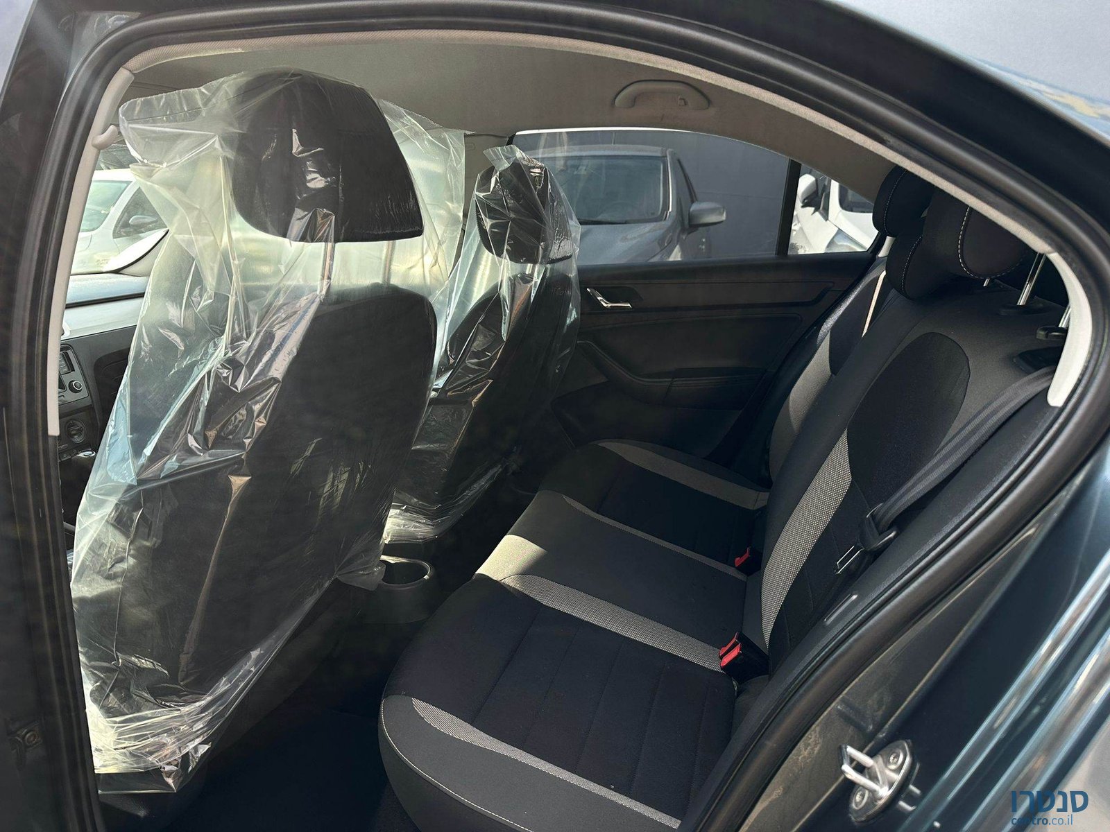 2017' Skoda Rapid photo #6