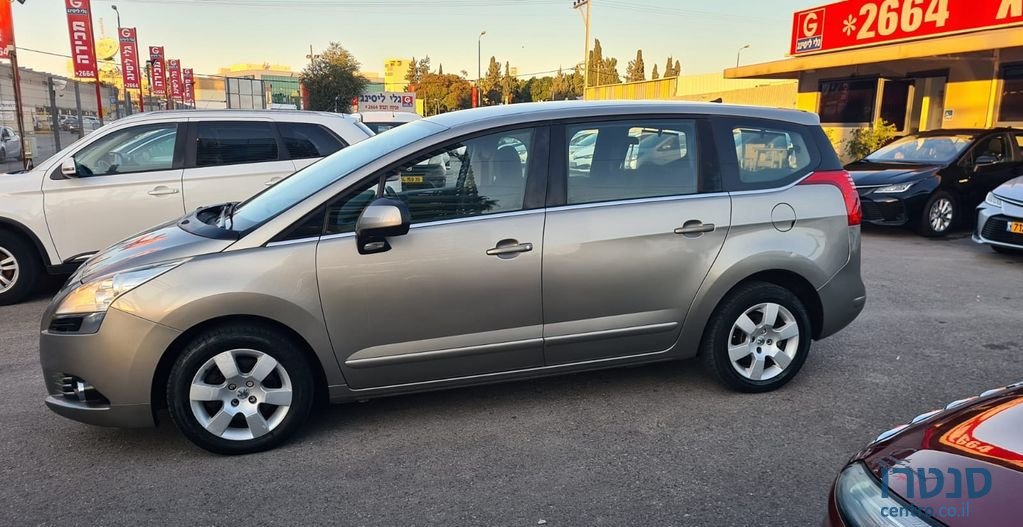 2012' Peugeot 5008 פיג'ו photo #3