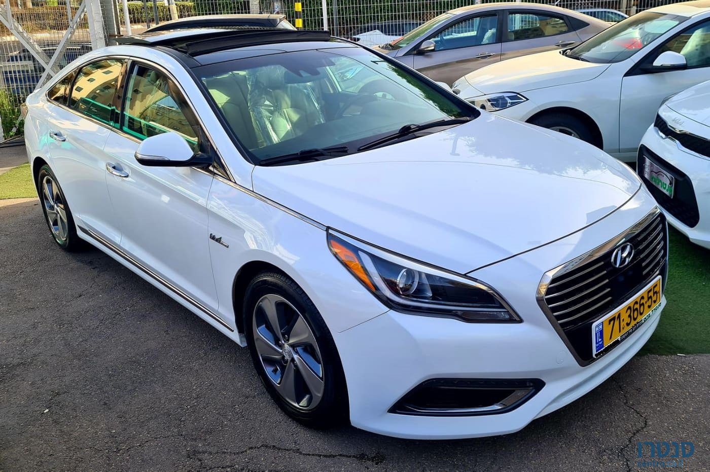 2017' Hyundai Sonata photo #1