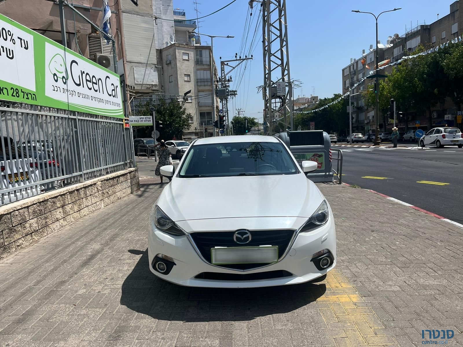 2014' Mazda 3 photo #2