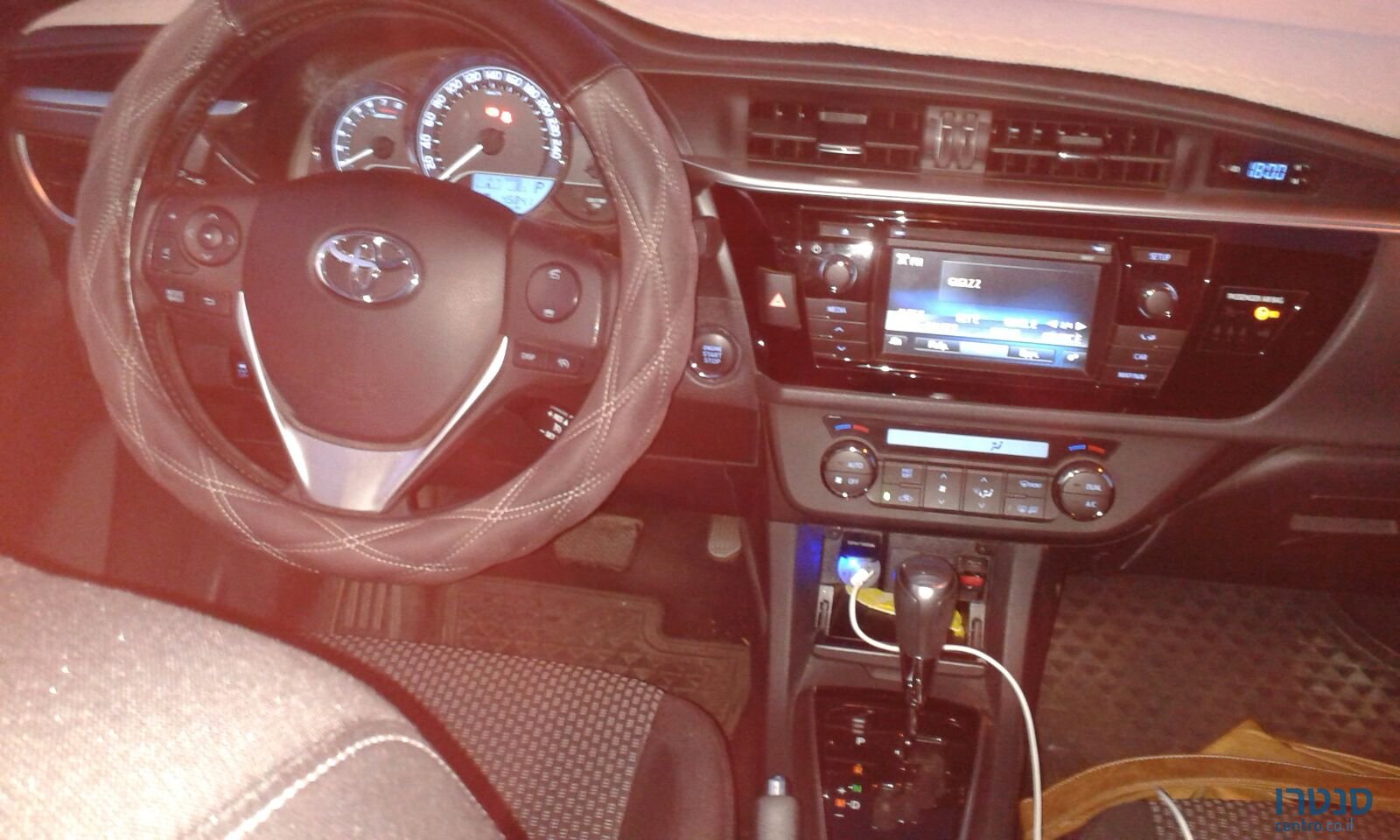 2015' Toyota Corolla GLI photo #1