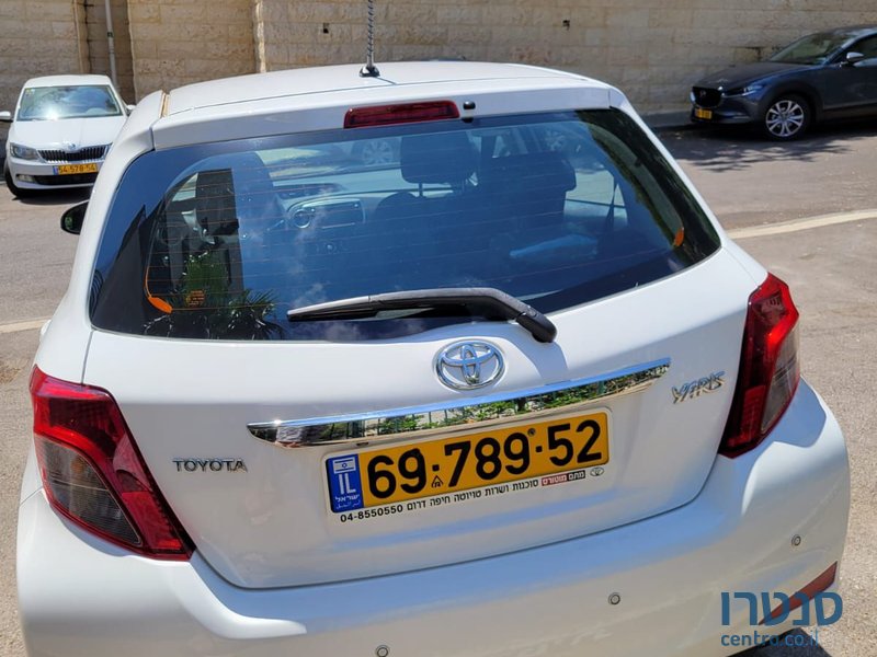 2014' Toyota Yaris טויוטה יאריס photo #1