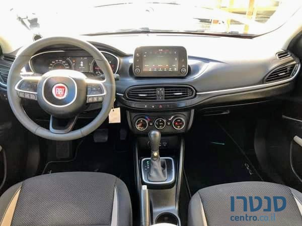 2015' Fiat Tipo photo #3