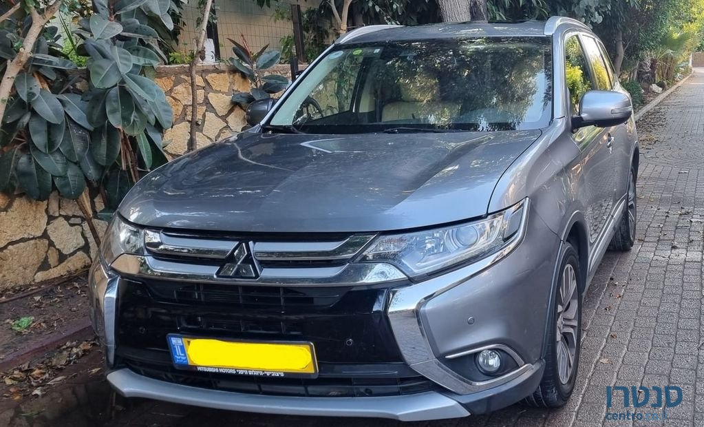 2017' Mitsubishi Outlander מיצובישי אאוטלנדר photo #2