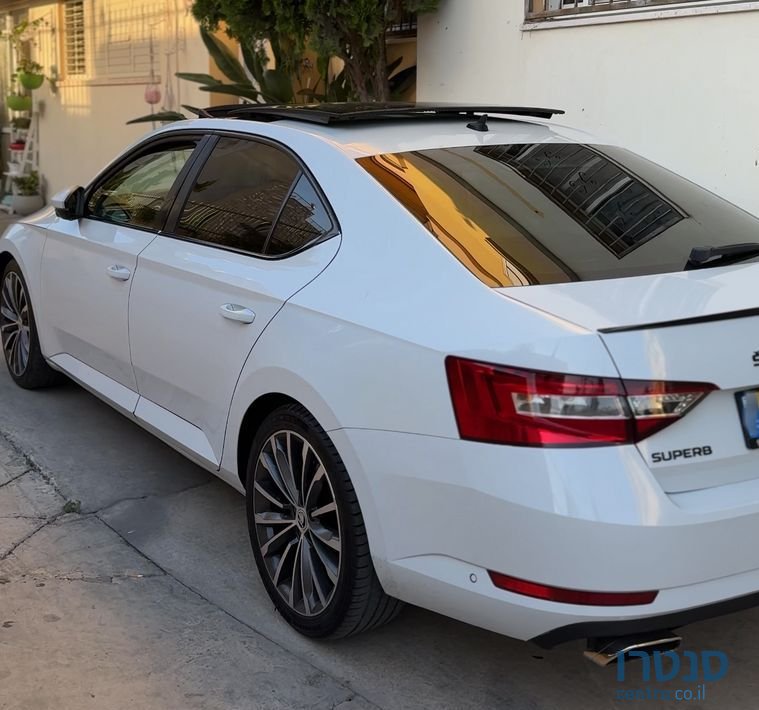 2017' Skoda Superb סקודה סופרב photo #1