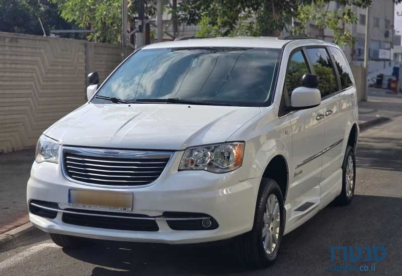 2016' Chrysler Grand Voyager קרייזלר גראנד וויאג'ר photo #1