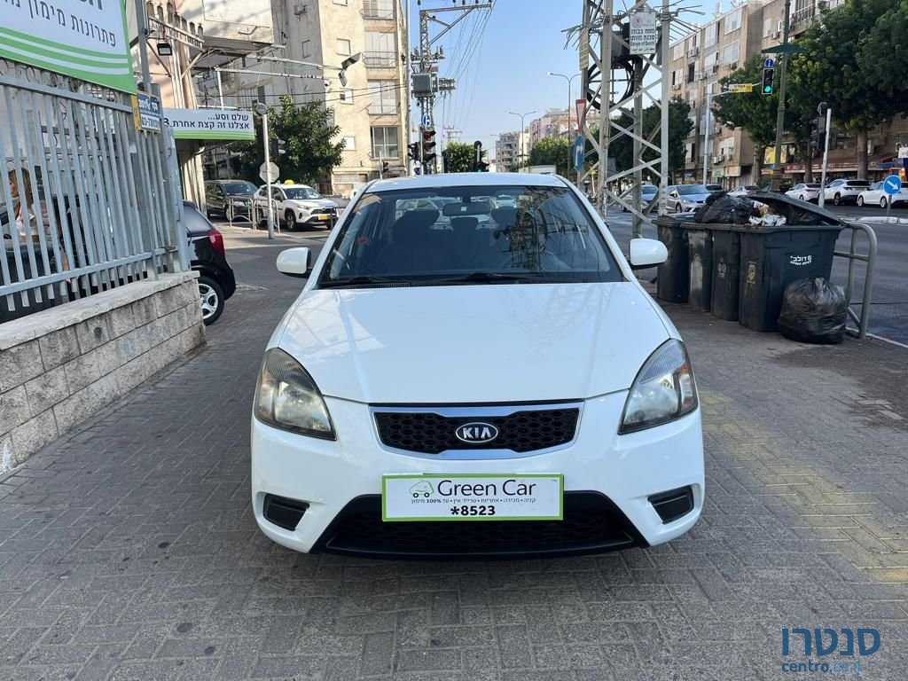 2011' Kia Rio photo #4