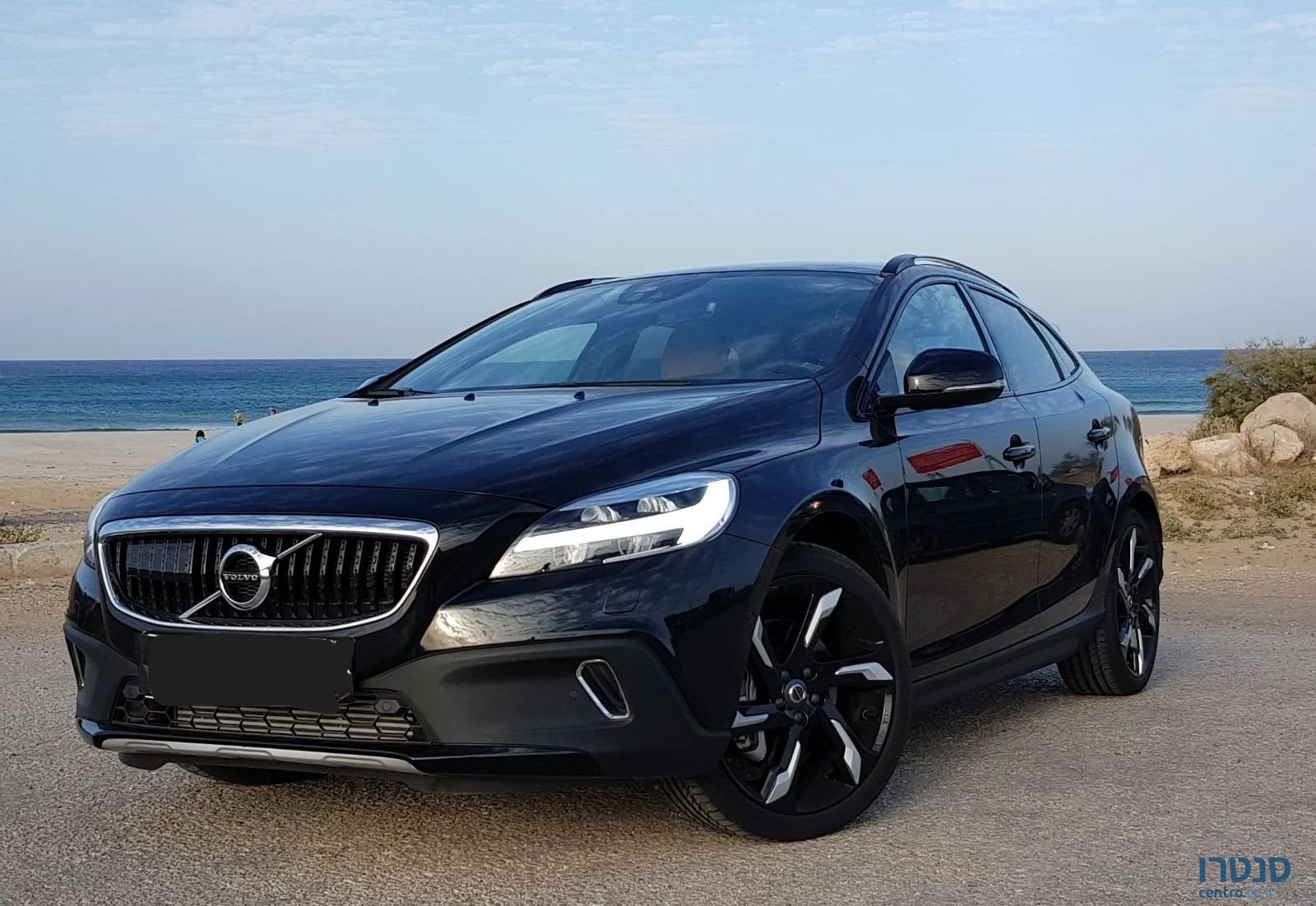 2018' Volvo V40 וולוו קרוס קאנטרי photo #1