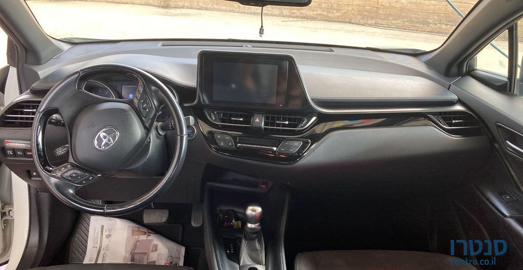 2017' Toyota C-HR טויוטה photo #2