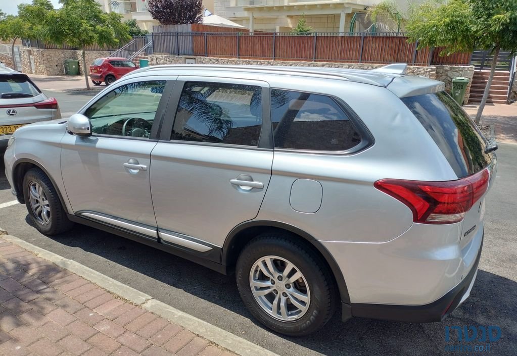 2017' Mitsubishi Outlander מיצובישי אאוטלנדר photo #1