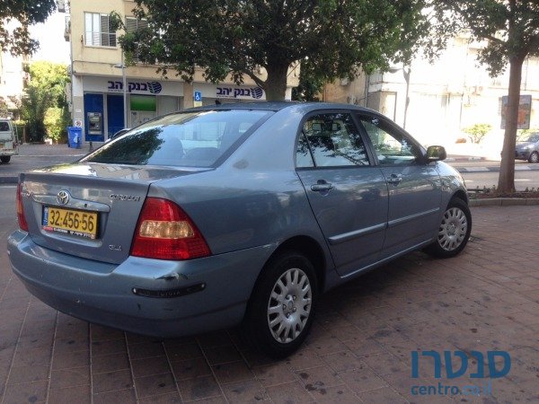 2004' Toyota Corolla photo #2