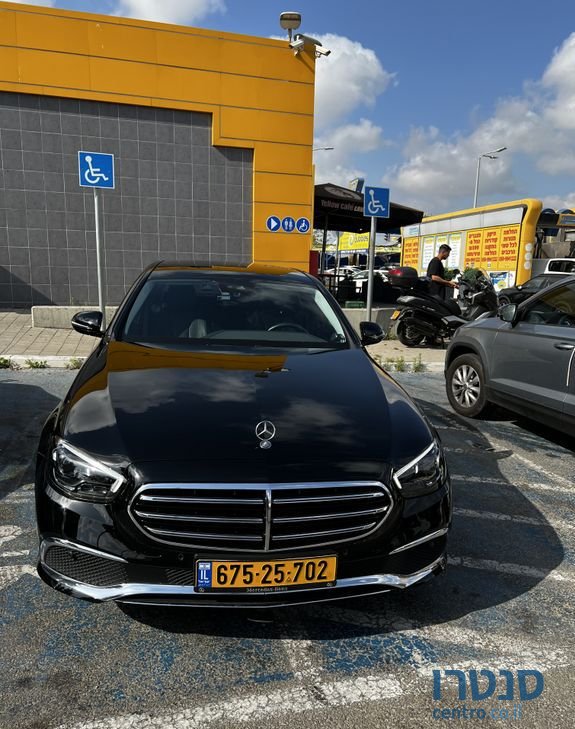 2021' Mercedes-Benz E-Class מרצדס photo #4