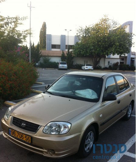 2004' Hyundai Accent photo #1