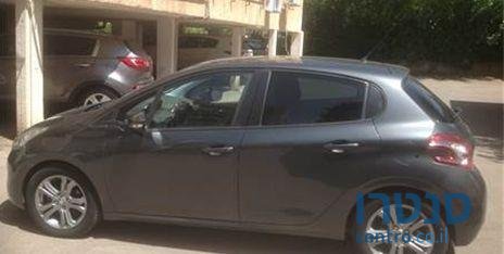 2014' Peugeot 208 208 פיג'ו photo #2