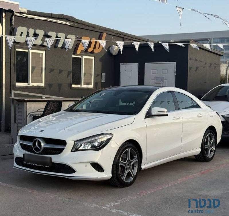 2019' Mercedes-Benz CLA מרצדס-בנץ photo #1