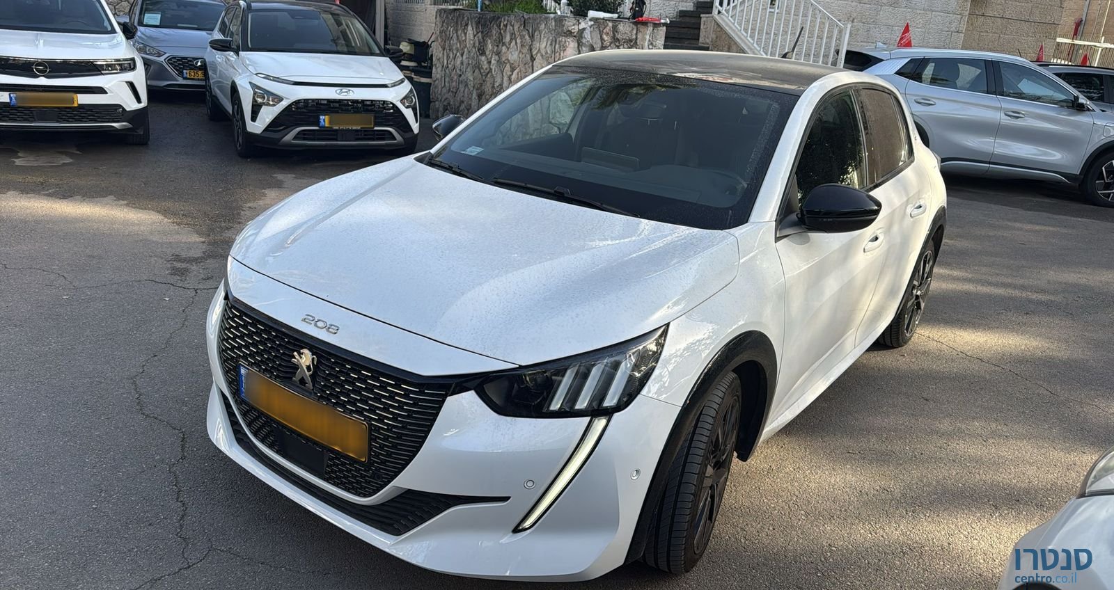 2024' Peugeot 208 פיג'ו photo #1