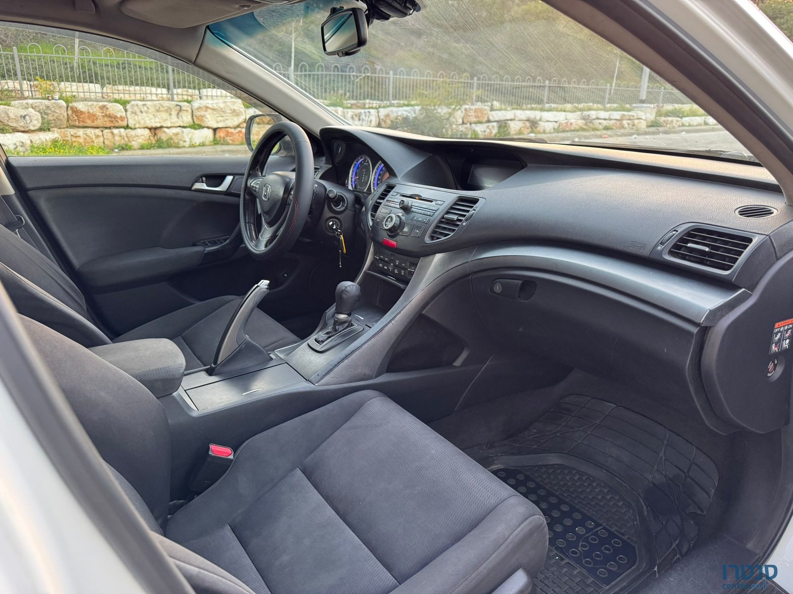 2014' Honda Accord Luxury photo #6